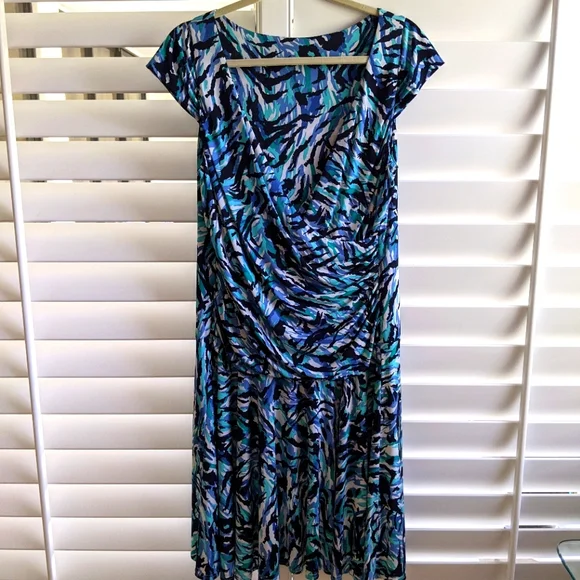 JONES NEW YORK JERSEY RUCHED MULTICOLOR DRESS - Picture 3 of 7